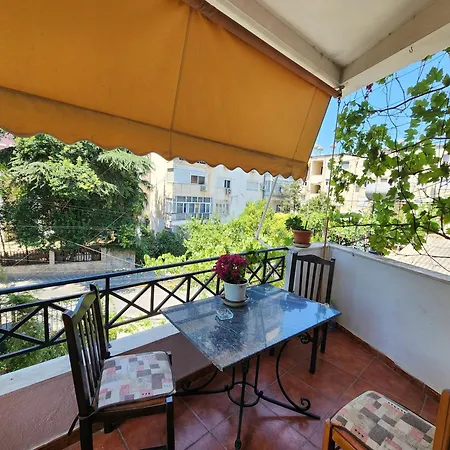 Apartment Mona's Tirana